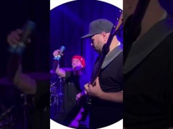 Дмитрий Максимов ft Лев Слепнер. Раздаём на @artsredamoscow в клубе Мунк Бар.